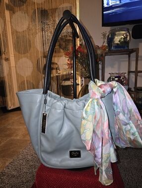 NWT Giselle Mint Green Tote